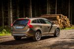Volvo V60 D4 Cross Country 2015 года